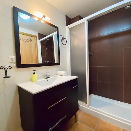 Casa Riverside - *